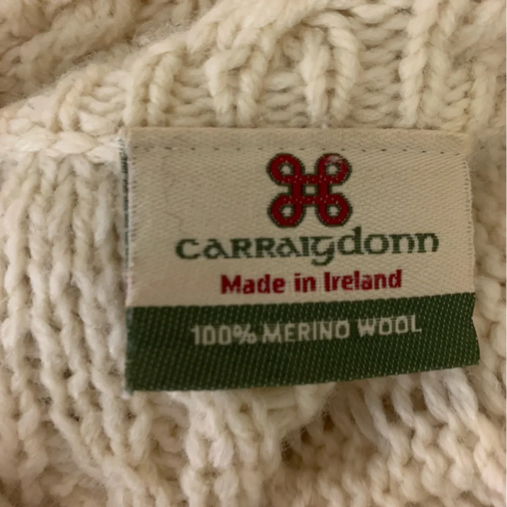 Carraig Donn Irish Chunky Collared Aran Cable Knit Sweater - Picture 11 of 12
